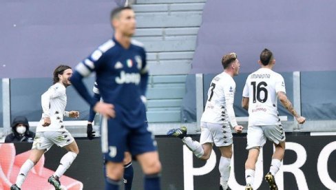 SERIJA A: Sergej asistent u pobedi Lacija, Juventusovo adio skudetu (VIDEO) SERIJA A: Sergej asistent u pobedi Lacija, Juventusovo adio skudetu (VIDEO)