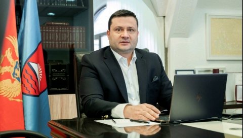 ОСУДА НАСИЉА: Огласио се председник Општине Бијело Поље Петар Смоловић, поводом бруталних напада на новинара Сеада Садиковића ОСУДА НАСИЉА: Огласио се председник Општине Бијело Поље Петар Смоловић, поводом бруталних напада на новинара Сеада Садиковића