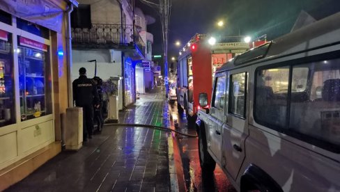 СПАСА ЗА ДЕТЕ НИЈЕ БИЛО: Девојчица (3) из Крушевца била сама када је избио пожар, бака и стриц покушали да је извуку СПАСА ЗА ДЕТЕ НИЈЕ БИЛО: Девојчица (3) из Крушевца била сама када је избио пожар, бака и стриц покушали да је извуку
