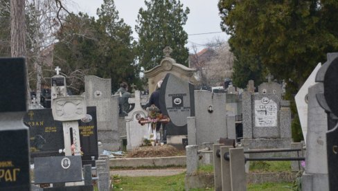 KAKO JE VAMPIR „OPSEDAO“ KRUŠEVAC? „Ugrožavao“ je kuće pored groblja, ljude gađao kamenicama KAKO JE VAMPIR „OPSEDAO“ KRUŠEVAC? „Ugrožavao“ je kuće pored groblja, ljude gađao kamenicama