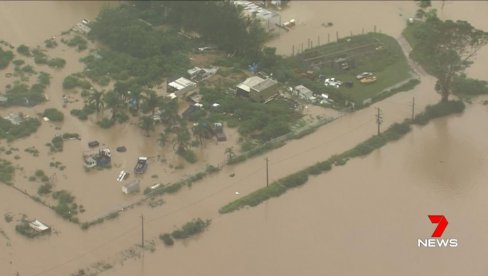 KATASTROFA U AUSTRALIJI: Neviđene poplave - od petka palo 300 milimetara kiše! Otvoreni centri za evakuaciju KATASTROFA U AUSTRALIJI: Neviđene poplave - od petka palo 300 milimetara kiše! Otvoreni centri za evakuaciju