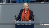 ПРЕМИНУЛА ПОЗНАТА НЕМАЧКА ПОЛИТИЧАРКА: Авион хитно слетео, колабирала на повратку са Кубе ПРЕМИНУЛА ПОЗНАТА НЕМАЧКА ПОЛИТИЧАРКА: Авион хитно слетео, колабирала на повратку са Кубе