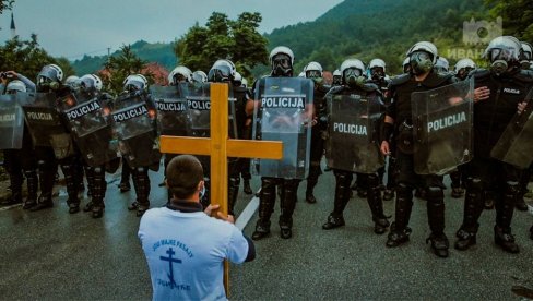 GRAĐANE HAPSILI ZBOG LITIJA, A KOMITE ČUVAJU: Opštinski odbor DF ne odustaje od smene čelnika Centra bezbednosti GRAĐANE HAPSILI ZBOG LITIJA, A KOMITE ČUVAJU: Opštinski odbor DF ne odustaje od smene čelnika Centra bezbednosti