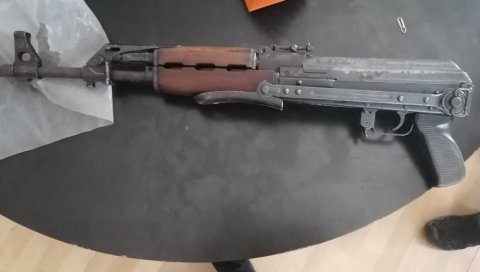 ЈОШ ЈЕДНА ЗАПЛЕНА ОРУЖЈА У СРБИЈИ: Пожаревачка полиција наставља акцију, осумњичени добили кривичне пријаве (ФОТО) ЈОШ ЈЕДНА ЗАПЛЕНА ОРУЖЈА У СРБИЈИ: Пожаревачка полиција наставља акцију, осумњичени добили кривичне пријаве (ФОТО)