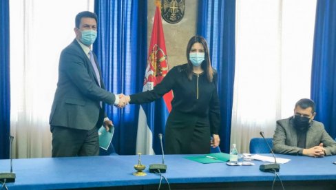 САДНИЦЕ ОД ДРЖАВЕ: Шабац добија нова плућа града САДНИЦЕ ОД ДРЖАВЕ: Шабац добија нова плућа града