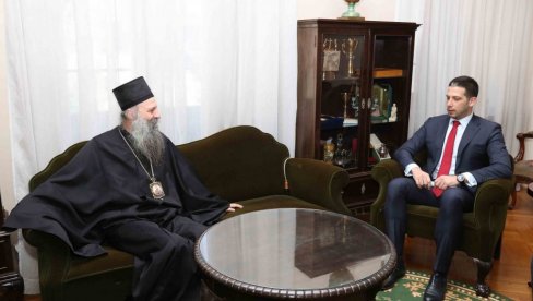 СУСРЕТ МИНИСТРА И ПАТРИЈАРХА: Заједничка порука јединства, разумевања и солидарности у временима изазова (ФОТО) СУСРЕТ МИНИСТРА И ПАТРИЈАРХА: Заједничка порука јединства, разумевања и солидарности у временима изазова (ФОТО)