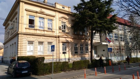 ШКОЛЕ УЧЕ И - ШТЕДЕ: Већа енергетска ефикасности у крагујевачким образовним установама ШКОЛЕ УЧЕ И - ШТЕДЕ: Већа енергетска ефикасности у крагујевачким образовним установама