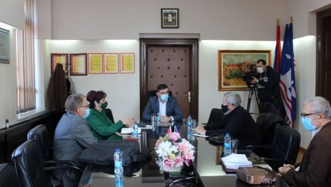 ВИШЕ ПАЖЊЕ ЗАСЛУЖНИМА ЗА СТВАРАЊЕ РС: У Бијељини решавају пролеме, бораца, избеглих и расељених ВИШЕ ПАЖЊЕ ЗАСЛУЖНИМА ЗА СТВАРАЊЕ РС: У Бијељини решавају пролеме, бораца, избеглих и расељених