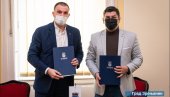 DA PODSTAKNEMO RAĐANJE: Zrenjanin jedini vojvođanski grad u Pokretu Plus tri (FOTO) DA PODSTAKNEMO RAĐANJE: Zrenjanin jedini vojvođanski grad u Pokretu Plus tri (FOTO)