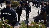 ГОДИШЊИЦА НАТО БОМБАРДОВАЊА У ПОЖАРЕВЦУ: Помен за 19 погинулих полицајаца и војника ГОДИШЊИЦА НАТО БОМБАРДОВАЊА У ПОЖАРЕВЦУ: Помен за 19 погинулих полицајаца и војника