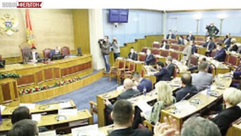 FELJTON - RAZLIČITO TUMAČENJE ISTOG JEZIKA: Narod, izvesno je, više neće trpeti ponižavanje FELJTON - RAZLIČITO TUMAČENJE ISTOG JEZIKA: Narod, izvesno je, više neće trpeti ponižavanje