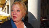 УМЕЛА ЈЕ ДА НАСМЕЈЕ И РАСПЛАЧЕ ПУБЛИКУ: Селаковић поводом смрти Радмиле Живковић УМЕЛА ЈЕ ДА НАСМЕЈЕ И РАСПЛАЧЕ ПУБЛИКУ: Селаковић поводом смрти Радмиле Живковић