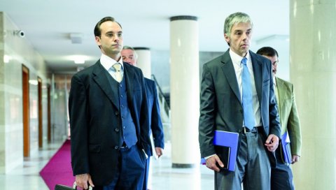 РАДОВАН ВУЈОВИЋ О СЕРИЈИ ПОРОДИЦА: Људи препознају када им се сервира један квалитетан садржај РАДОВАН ВУЈОВИЋ О СЕРИЈИ ПОРОДИЦА: Људи препознају када им се сервира један квалитетан садржај