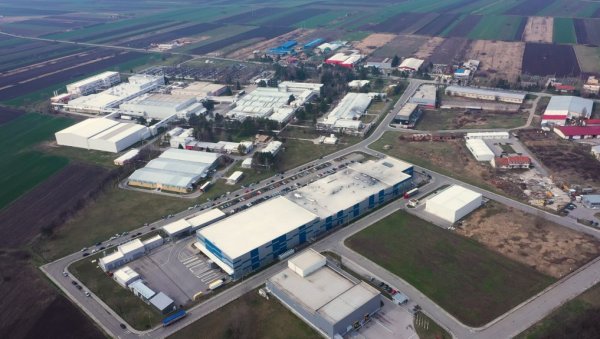 ШАНСА НОВА РАДНА МЕСТА: Вршчани граде нову индустријску зону Север на 22 хектара крај зрењанинског пута ШАНСА НОВА РАДНА МЕСТА: Вршчани граде нову индустријску зону Север на 22 хектара крај зрењанинског пута