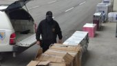 ОДУЗЕТО СКОРО 14.000 ПАКЛИЦА ЦИГАРЕТА: Заплењена роба вредна више од 38.000 евра ОДУЗЕТО СКОРО 14.000 ПАКЛИЦА ЦИГАРЕТА: Заплењена роба вредна више од 38.000 евра