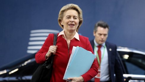 URSULA FON DER LAJEN ĆIRILICOM SAOPŠTILA DOBRE VESTI: U Srbiju će od maja do avgusta stići 36.000 vakcina koje finansira EU (FOTO) URSULA FON DER LAJEN ĆIRILICOM SAOPŠTILA DOBRE VESTI: U Srbiju će od maja do avgusta stići 36.000 vakcina koje finansira EU (FOTO)