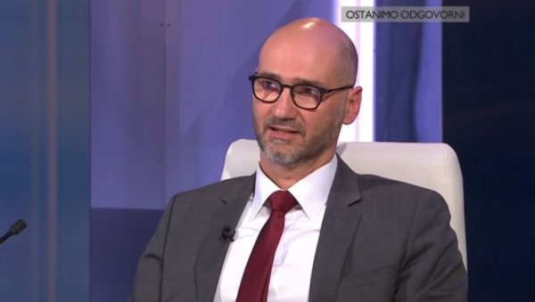 ХРВАТСКА ДО ЗЕМУНА - НОВА ПРОВОКАЦИЈА ИЗ ЗАГРЕБА: СПД “лијепој њиховој” припојио Шид, Сремску Митровицу, па чак и Боку Которску! (ФОТО) ХРВАТСКА ДО ЗЕМУНА - НОВА ПРОВОКАЦИЈА ИЗ ЗАГРЕБА: СПД “лијепој њиховој” припојио Шид, Сремску Митровицу, па чак и Боку Которску! (ФОТО)