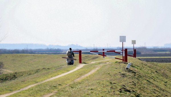 НОВЕ РАМПЕ НА НАСИПУ: У Сечњу искоришћено пролећно сунце НОВЕ РАМПЕ НА НАСИПУ: У Сечњу искоришћено пролећно сунце