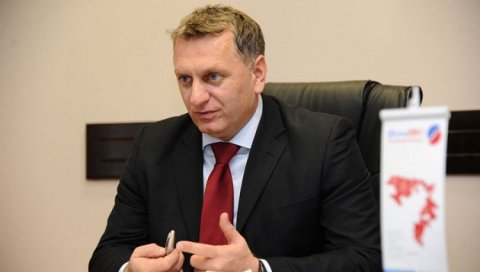 ЗБОГ МАЛИГНИХ БОЛЕСТИ СВЕ ВИШЕ ИНВАЛИДА: Младен Милић - у порасту број губитака радне способности у РС ЗБОГ МАЛИГНИХ БОЛЕСТИ СВЕ ВИШЕ ИНВАЛИДА: Младен Милић - у порасту број губитака радне способности у РС