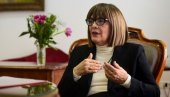 МАЈА ГОЈКОВИЋ ОСУДИЛА НАПАДЕ НА ПРЕДСЕДНИКА: Опасне претње неће поколебати Вучића МАЈА ГОЈКОВИЋ ОСУДИЛА НАПАДЕ НА ПРЕДСЕДНИКА: Опасне претње неће поколебати Вучића