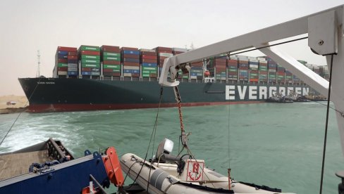 ЕВО КАКВА ЈЕ СИТУАЦИЈА У СУЕЦУ: Канал напокон проходан, чак 400 бродова чека пролазак ЕВО КАКВА ЈЕ СИТУАЦИЈА У СУЕЦУ: Канал напокон проходан, чак 400 бродова чека пролазак
