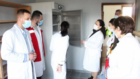 СПРЕМНИ ЗА ВАКЦИНАЦИЈУ: Наредне недеље почиње имунизациија у мајевичком крају СПРЕМНИ ЗА ВАКЦИНАЦИЈУ: Наредне недеље почиње имунизациија у мајевичком крају