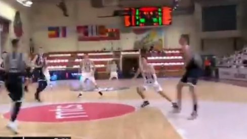 KECMAN DA MU POZAVIDI: Junior Partizana postigao koš o kome će se dugo pričati KECMAN DA MU POZAVIDI: Junior Partizana postigao koš o kome će se dugo pričati