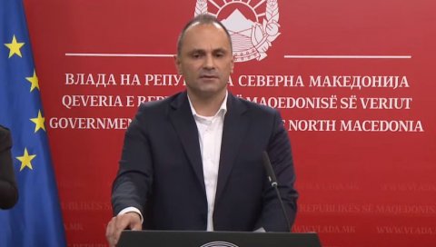 ЗБОГ ПОЖАРА У КОВИД БОЛНИЦИ У ТЕТОВУ: Министар здравља Северне Македоније - прво крај истраге, па ћу одлучити о оставци ЗБОГ ПОЖАРА У КОВИД БОЛНИЦИ У ТЕТОВУ: Министар здравља Северне Македоније - прво крај истраге, па ћу одлучити о оставци