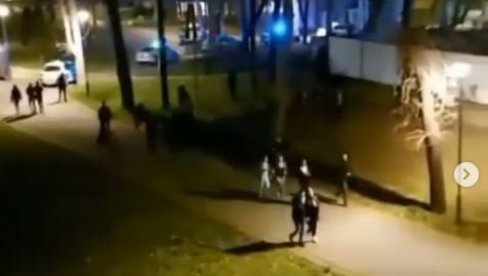 ПОЛИЦИЈА УПАЛА У СТУДЕЊАК: Студенти окупњени на отвореном - разишли се након доласка патрола (ВИДЕО) ПОЛИЦИЈА УПАЛА У СТУДЕЊАК: Студенти окупњени на отвореном - разишли се након доласка патрола (ВИДЕО)
