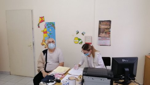 ODLIČNO ODRAĐEN POSAO: U Majdanpeku vakcinisana petina stanovništva ODLIČNO ODRAĐEN POSAO: U Majdanpeku vakcinisana petina stanovništva