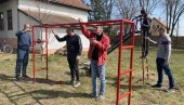 ОКО ДОМА 700 ХРАСТОВА: С почетком пролећа у Кули спроведене три велике еколошке акције ОКО ДОМА 700 ХРАСТОВА: С почетком пролећа у Кули спроведене три велике еколошке акције
