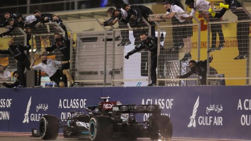 NEK SE ČUVA FERŠTAPEN I RED BUL - SREBRNE STRELE IDU PO TITULU: Najavljuje tehnički direktor f1 tima Mercedesa DŽejms Elison