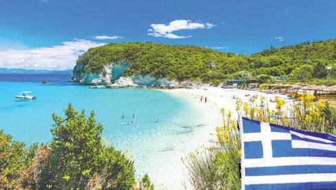 SVAĐA SRPSKIH TURISTA ZBOG LEŽALJKI NA PLAŽAMA U GRČKOJ: Povela se rasprava oko roditelja sa decom - usledila lavina komentara! SVAĐA SRPSKIH TURISTA ZBOG LEŽALJKI NA PLAŽAMA U GRČKOJ: Povela se rasprava oko roditelja sa decom - usledila lavina komentara!