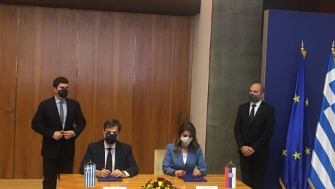 ДОНЕТА ОДЛУКА: Срби у Грчку могу већ средином априла - Ево која правила ће важити за децу ДОНЕТА ОДЛУКА: Срби у Грчку могу већ средином априла - Ево која правила ће важити за децу