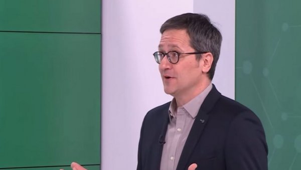 СВЕ ВИШЕ ВАКЦИНИСАНИХ, А БРОЈ НОВООБОЛЕЛИХ НЕ ПАДА: Имунолог Милош Марковић објашњава зашто се то догађа СВЕ ВИШЕ ВАКЦИНИСАНИХ, А БРОЈ НОВООБОЛЕЛИХ НЕ ПАДА: Имунолог Милош Марковић објашњава зашто се то догађа