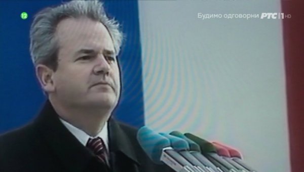 ЧУВЕНИ ГОВОР СЛОБОДАНА МИЛОШЕВИЋА: Прва сцена у серији Породица митинг Братства и јединства ЧУВЕНИ ГОВОР СЛОБОДАНА МИЛОШЕВИЋА: Прва сцена у серији Породица митинг Братства и јединства