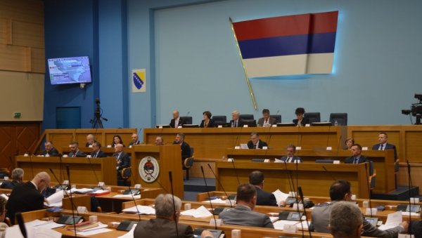 ПАРЛАМЕНТ ИСПУНИО ЗАДАТАК: Ближи се крај мандата Народне скупштине Републике Српске у постојећем саставу ПАРЛАМЕНТ ИСПУНИО ЗАДАТАК: Ближи се крај мандата Народне скупштине Републике Српске у постојећем саставу