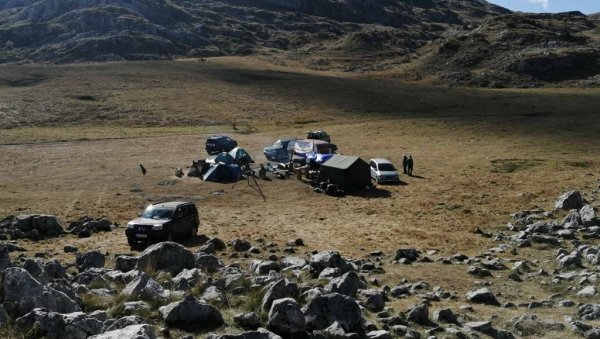 НЕЋЕ БИТИ ВОЈНОГ ПОЛИГОНА: ГИ Сачувајмо Сињајевину о претњама бившег министра НЕЋЕ БИТИ ВОЈНОГ ПОЛИГОНА: ГИ Сачувајмо Сињајевину о претњама бившег министра