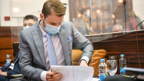 УШЛИ СМО У КРИЗУ! Станивуковић саопштио јавности - Бањалука је блокирана (ВИДЕО) УШЛИ СМО У КРИЗУ! Станивуковић саопштио јавности - Бањалука је блокирана (ВИДЕО)