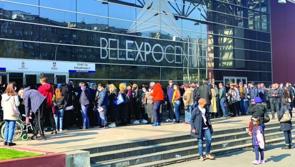 РЕГИОН - ЗАЈЕДНО ПРОТИВ КОРОНЕ! Велика акција у Београду и Нишу - 10.000 вакцина за привреднике из окружења РЕГИОН - ЗАЈЕДНО ПРОТИВ КОРОНЕ! Велика акција у Београду и Нишу - 10.000 вакцина за привреднике из окружења