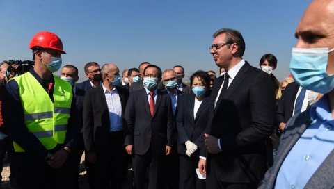 ВУЧИЋ О ОДНОСИМА СА ЦРНОМ ГОРОМ: Према свецу и тропар, то је све! ВУЧИЋ О ОДНОСИМА СА ЦРНОМ ГОРОМ: Према свецу и тропар, то је све!