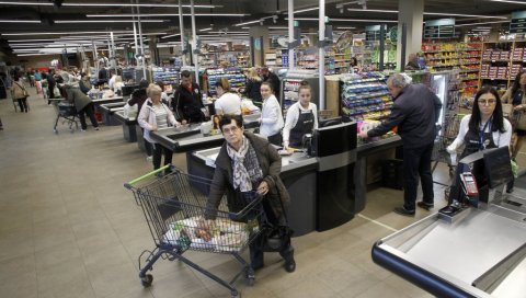 НАМИРНИЦЕ ПОСКУПЕЛЕ ЗА ТРЕЋИНУ: Од почетка ове године константан притисак на кућни буџет грађана Републике Српске НАМИРНИЦЕ ПОСКУПЕЛЕ ЗА ТРЕЋИНУ: Од почетка ове године константан притисак на кућни буџет грађана Републике Српске