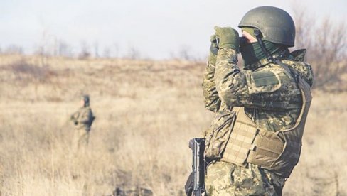 УКРАЈИНСКИ БЕЗБЕДЊАЦИ ТРАЖЕ СУМЊИВА ЛИЦА: СБУ организује војне вежбе на граници са Русијом УКРАЈИНСКИ БЕЗБЕДЊАЦИ ТРАЖЕ СУМЊИВА ЛИЦА: СБУ организује војне вежбе на граници са Русијом