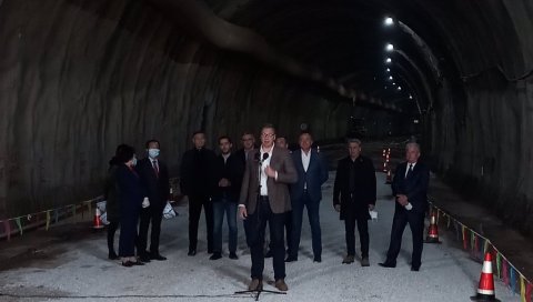 ПРЕДСЕДНИК ВУЧИЋ: Не пада ми напамет да критикујем Кину да би се неком додворавао ПРЕДСЕДНИК ВУЧИЋ: Не пада ми напамет да критикујем Кину да би се неком додворавао