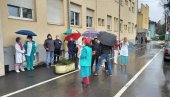 НА ИВИЦИ ПУЦАЊА И СНАГЕ: Упозорење групе запослених у краљевачкој Општој болници НА ИВИЦИ ПУЦАЊА И СНАГЕ: Упозорење групе запослених у краљевачкој Општој болници