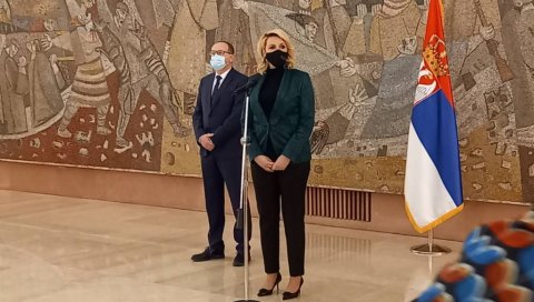 СВИ ДЕТАЉИ СА СЕДНИЦЕ КРИЗНОГ ШТАБА: Попуштање мера зависи од бројки за викенд - у понедељак ће све бити јасније СВИ ДЕТАЉИ СА СЕДНИЦЕ КРИЗНОГ ШТАБА: Попуштање мера зависи од бројки за викенд - у понедељак ће све бити јасније