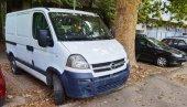 GRAD SE OSLOBAĐA NAPUŠTENIH AUTA: Čistoća u saradnji sa Parking servisom uređuje ulice i trotoare