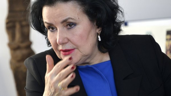 ЈОВАНКУ СУ НА СИЛУ ОДВОЈИЛИ ОД ТИТА: Снежана Савић открила непознате детаље из живота Брозове удовице ЈОВАНКУ СУ НА СИЛУ ОДВОЈИЛИ ОД ТИТА: Снежана Савић открила непознате детаље из живота Брозове удовице