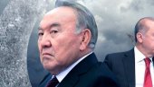НАЗАРБАЈЕВ ИЗАШАО У ЈАВНОСТ: Отац нације преко свог прес секретара поручио Казахстанцима да подрже председника Токајева НАЗАРБАЈЕВ ИЗАШАО У ЈАВНОСТ: Отац нације преко свог прес секретара поручио Казахстанцима да подрже председника Токајева