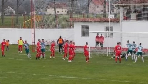 РОНАЛДО-МАНИЈА ЗАХВАТИЛА СРПСКИ ФУДБАЛ: Нови скандал, нове контроверзе и победа Лознице уз два спорна гола (ВИДЕО) РОНАЛДО-МАНИЈА ЗАХВАТИЛА СРПСКИ ФУДБАЛ: Нови скандал, нове контроверзе и победа Лознице уз два спорна гола (ВИДЕО)